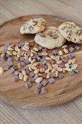 Box Cookies caramel peanuts chocolat lait