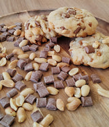Box Cookies caramel peanuts chocolat lait